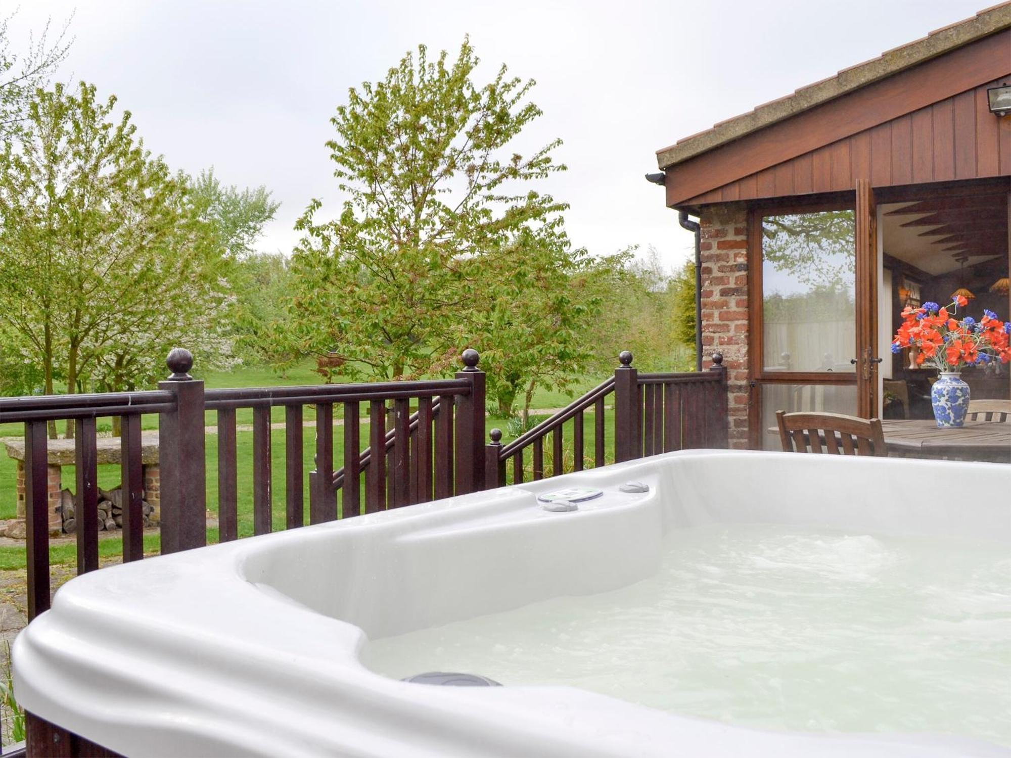 Walled Garden Lodge Ryehill Extérieur photo